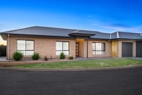 Warrawee Lodge (Waikerie)