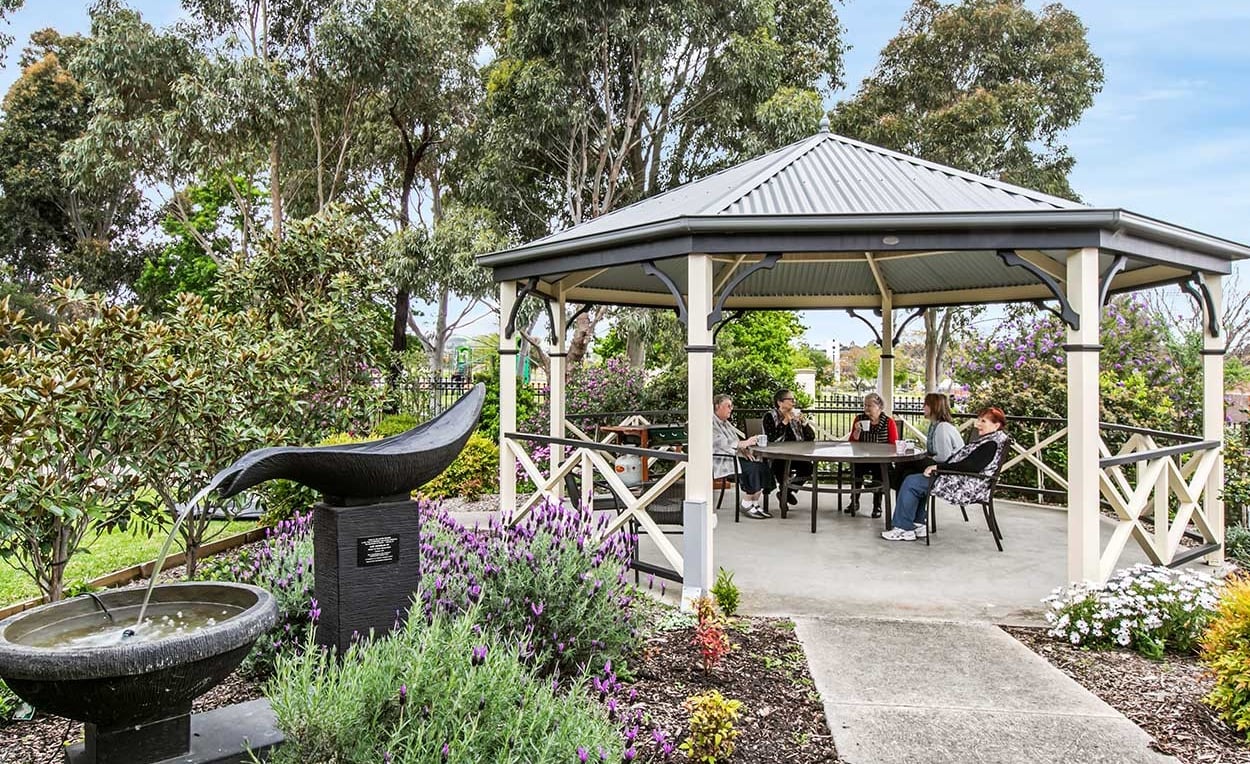 KARIDIS Saffron Grove